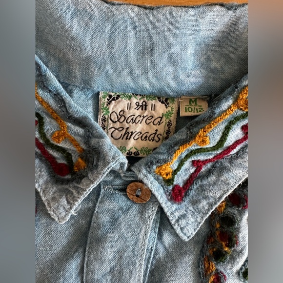 Vintage Girls Sacred Threads Embroidered Long Sleeve Button Up BOHO Sz M 10-12 - Picture 3 of 10